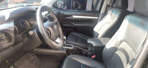 Imagem 9 de 10 de Toyota Hilux Cabine Dupla Srv 2.7 Flex 4x2 Automática