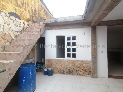 Imagen 28 de 30 de Casas En Venta En El Paraiso, Cabudare, Lara / Código Flex: 22-25101 & 0424 556 57 59 Monica C-