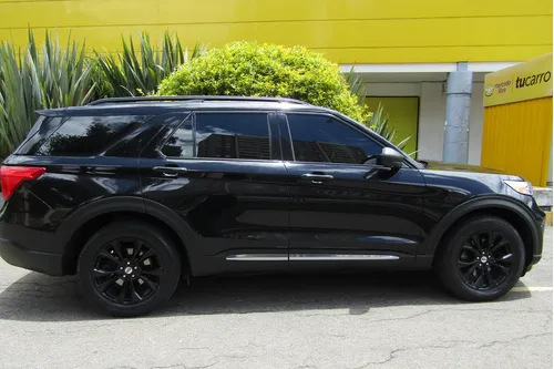 Ford Explorer 2.3 Xlt At 4x4 7 Puestos
