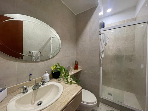 Grupo Acres 20.2 Vende Excelente Propiedad En La Exclusiva Urbanización Mirador De Los Campitos Kh