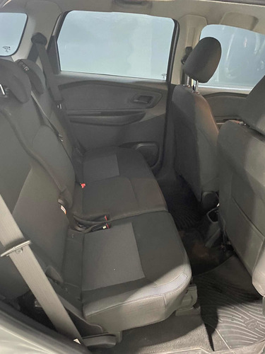 Imagen 8 de 21 de Chevrolet Spin 2020 1.8 Lt 5as 105cv