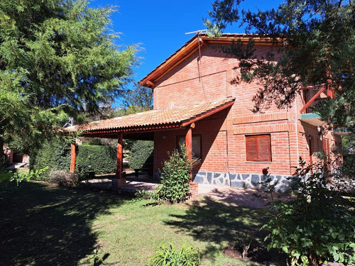 Complejo De Cabañas En Nono
