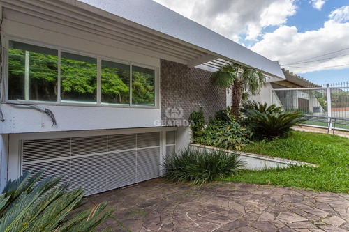 Imagem 29 de 30 de Casa Comercial Para Aluguel, 3 Quartos, 4 Vagas, Tres Figueiras - Porto Alegre/rs - 11002