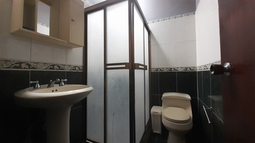 Imagen 7 de 11 de Casa En Venta En Barcelona, Sector El Saman. Inf 04248345991