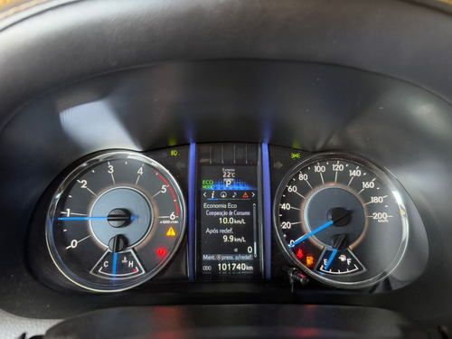 Toyota Hilux SW4 2.8 SRX 4X4 7 LUGARES 16V TURBO INTERCOOLER DIESEL 4P AUTOMÁTICO