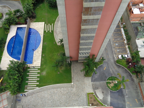 Imagen 2 de 23 de Apartamento En Venta En San Bernardino Caracas Apartamentos Economicos Piscina Edificio Nuevo Remodelado 23-15849