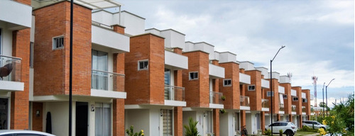 Vendo Casas En Sector Galicia Pereira