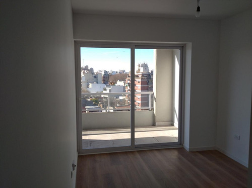Departamento En Nuevo Emprendimiento 3 Avenidas Con Balcón Y Cochera - Parque Chas