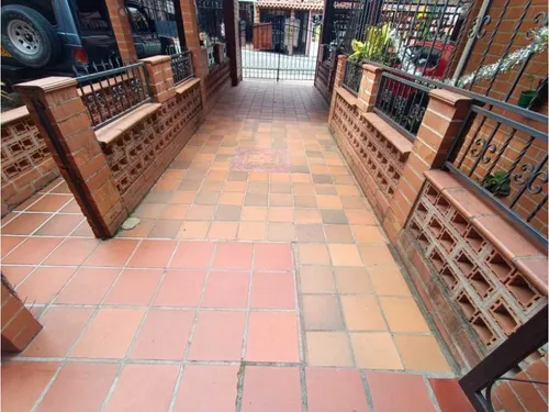 Vendo Casa En Itagüí, Ditaires (portal De Las Flores)