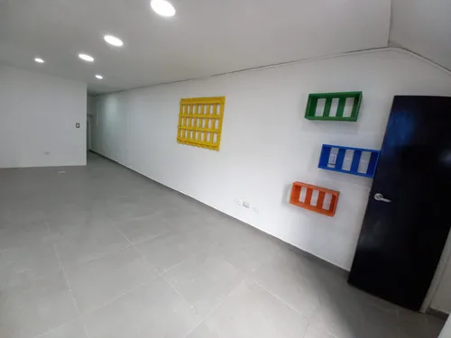 Local En Arriendo En Versalles (279059897).