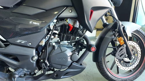 Imagen 11 de 21 de Hero Hunk 190r 0km 2023 Fi Abs Financiada Ap Motos Ns200 Tvs