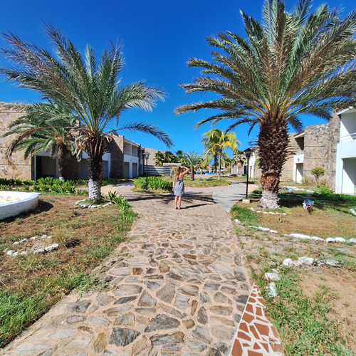 Venta De Hotel Cerca De Playa Caribe Margarita