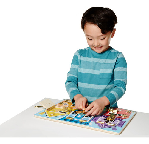 Tablero de actividades con cerraduras Melissa & Doug Ideal para desarrollar habilidades motoras y de resolución de problemas.
