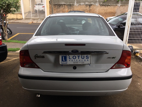Imagem 4 de 8 de Ford - Focus 1.6 Sedan Glx, Apenas 79 Mil Km Raridade!!!