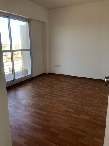 Imagen 12 de 16 de Venta De Semipiso 3 Ambientes Floresta