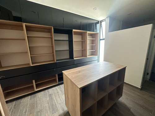 Hermosa Residencia Premium En Venta Entre El Refugio Y Zibatá, 4 Recámaras, Lujo