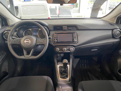 Nissan Versa 1.6 Sense