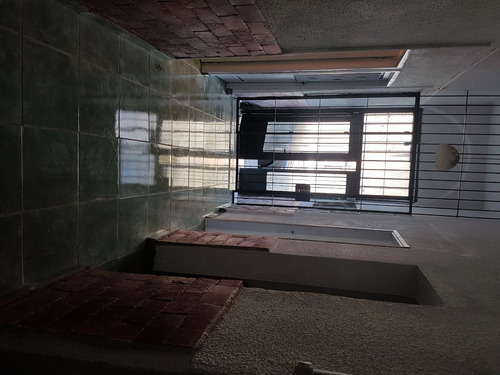 Pieza Con Muebles Individual