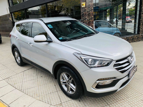 Imagen 2 de 11 de Hyundai Santa Fe 2016 2.4 Seguridad 7as 6at 2wd