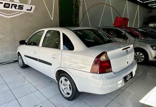 Chevrolet Corsa Sedan Corsa Sedan Premium 1.8 (Flex)