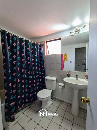Casa En Venta De 4 Dorm. En Puente Alto