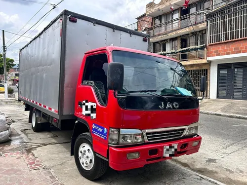 Tipo Furgon ,capacidad 4.5 Toneladas