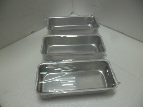 Imagen 5 de 6 de Molde De Aluminio Para Pan Y Budín Medidas 22x10,5x4 Cms