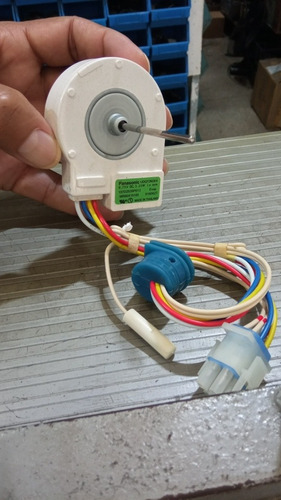 Micromotor De Nevera General Eléctric Con Sensor Panasonic 