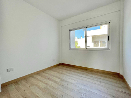 Imagen 2 de 26 de Venta Depart. 2 Amb Interno C/balcón V. Del Parque