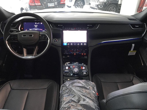Imagen 8 de 18 de Jeep Grand Cherokee L Overland 4x4 2023
