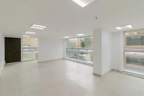 Oficina En Venta En Chico Reservado. Cod V1021332