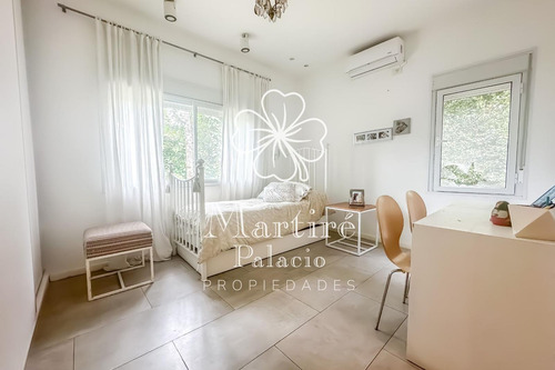 Casa En Venta. Barrio Los Nogales. Villa De Mayo