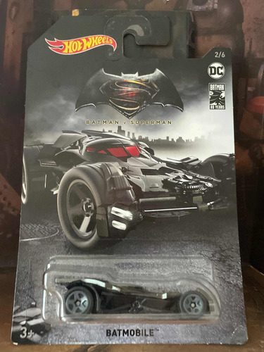 Batman V Superman Batmobile Ed. Americana 80 Años Hot Wheels