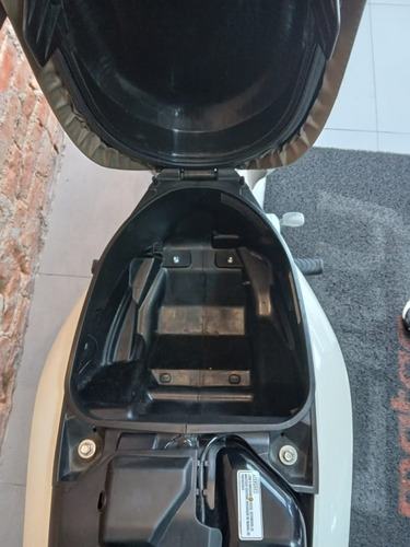 Imagem 12 de 17 de Honda Biz 125 2018 / 2018 ** Único Dono * Conservada **