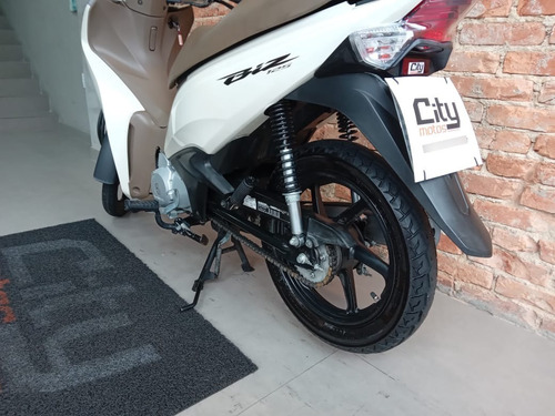 Imagem 10 de 17 de Honda Biz 125 2018 / 2018 ** Único Dono * Conservada **