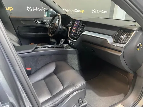 Volvo XC60 2.0 T5 Awd Momentum