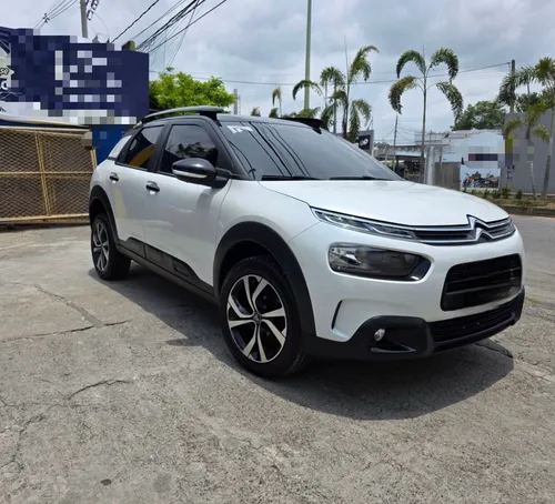 Citroën C4 Cactus 1.6 Shine Turbo Aut