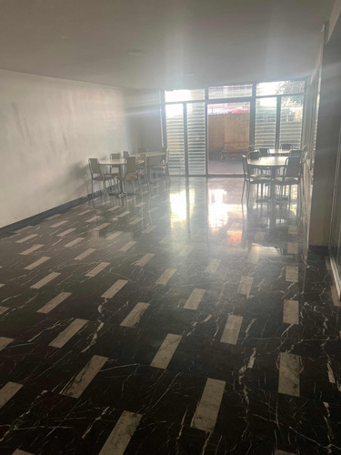 Ls Vendo Los Palos Grandes ,apartamento Muy Bien Ubicado