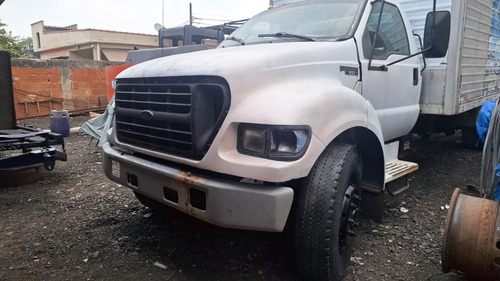 Ford F12000 Pitibull Com Baú Todo Frigorífico Sem Aparelho