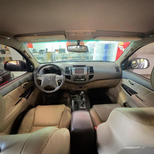 Toyota Hilux SW4 SRV 3.0 TDI 4X4 (5 Lugares)