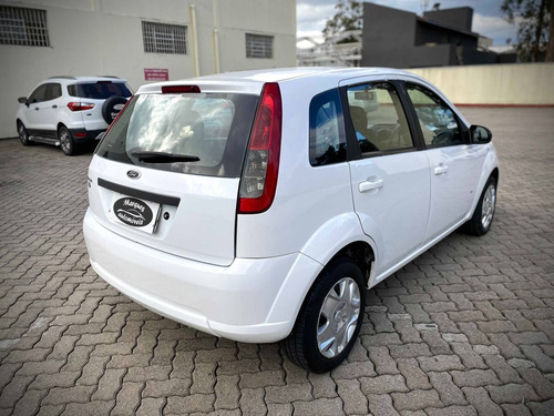 Imagem 6 de 12 de Ford Fiesta 1.0 Rocam Se 8v Flex 4p Manual