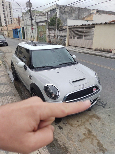 Imagem 1 de 8 de Mini Cooper S Versão 50 Anos