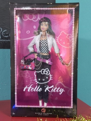 Imagem 2 de 6 de Barbie Hello Kitty 2007 Collector Model Muse Mechada