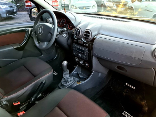 Renault Sandero Stepway Confort 1.6 2011 108.000km Fcio T/us