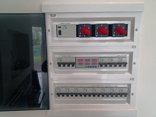 Imagen 6 de 10 de Electricista Matriculado Instalador Aa Split Cámaras Alarmas
