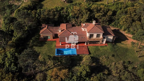 Casa En Venta Las Cumbres 3 Dormitorios - Ref : Pbi598