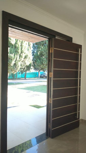 Imagen 4 de 20 de Casa A La Venta A Estrenar En Barrio Cerrado Manzanares Chico