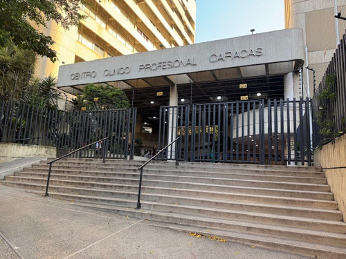 Increíble Consultorio En Venta En Anexo De Clínicas Caracas Mls 25-18704 Ab