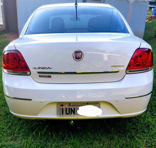 Fiat Linea 2013 1.8 16v Essence Flex Dualogic 4p