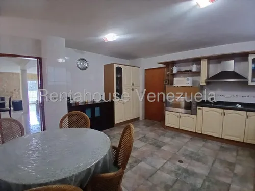 Casas En Venta Mls #25-11547